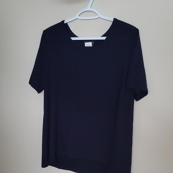 Classic Dark Navy Blue Short Sleeve Top – Stylish & Perfect for Any Occasion - Picture 1 of 5